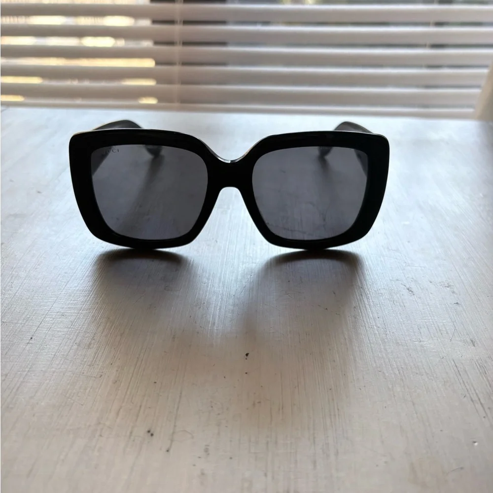 Designer Inspired Black Frame Sunglasses with Gold Accents - Picture 3 of 3